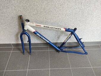 {04}  Bicyklové rámy