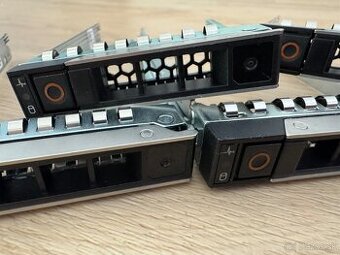 4× Dell DXD9H rámček – hot‑swap pre 2.5″ disky do servera