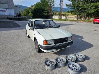 Skoda 105s