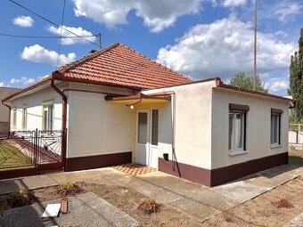 Predaj- 5i útulný dom s garážou a kuchynkou, Tvrdošovce