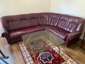 Sedacia súprava z pravého koža so stolom z dymového skla