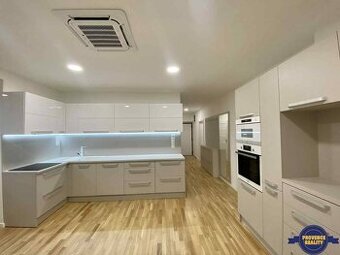 PREDAJ: 2 izbový luxusný byt, 86 m2 - KOMÁRNO