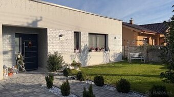 Luxusná rodinná vila novostavba v Jesenskom