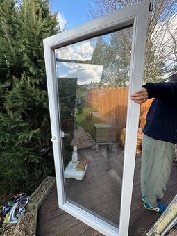 Predám plastové dvere