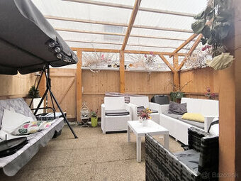 PRENÁJOM: 2IZBOVÝ BYT S VEĽKOU TERASOU - 5 MIN.PEŠO OD BREZN