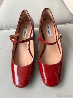 Predám krásne dámske lodičky vínovej farby č. 38