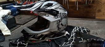 Motocross prilba UFO