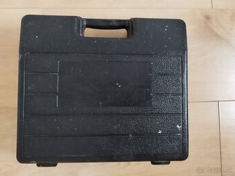 Akú skrutkovač - 1