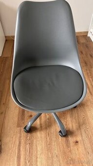 Kancelárska stiločka