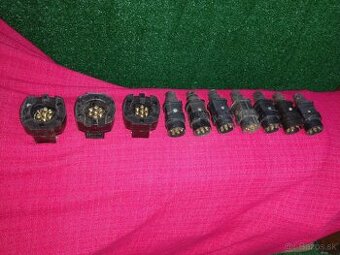 Zásuvky a zástrčky na privesny vozik