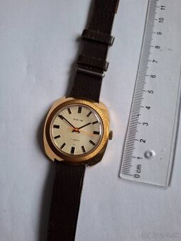 Staré hodinky 4 Prim