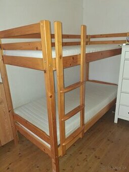 Poschodova posteĺ cca 160x80x200, s madracmi