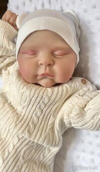 Realistická bábika Samko