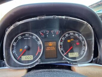 Maxidot budíky Octavia 1