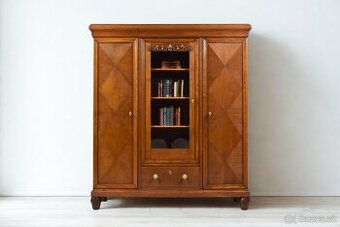 KNIŽNICA - Vitrina so sklom - 1960