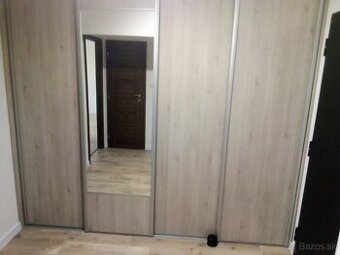 Prenajmem 2 izbový byt Vranov
