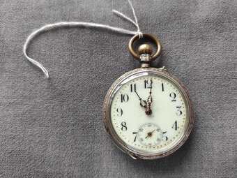 Vreckove hodínky Remontoir cylinder 10rubis