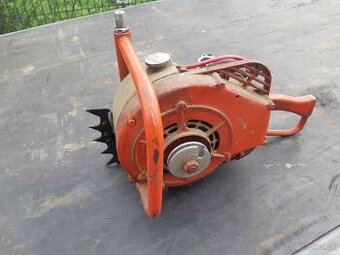 Predam motorovu pilu, starozitnost