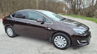 Opel Astra J, naj.Original 70.000km, Garážovany, serv.knižka