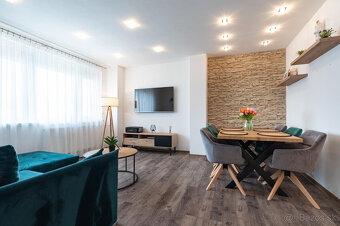 PRENÁJOM - MODERNE ZARIADENÝ 3 IZB BYT s LOGGIOU, ČORDÁKOVA,