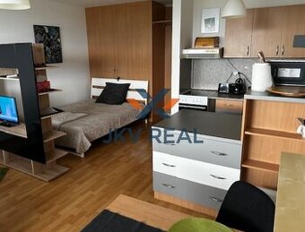 JKVreal ponúka na predaj jednoizbový byt s parkovacím státím
