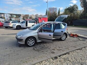 Peugeot 206 plné pojazdné