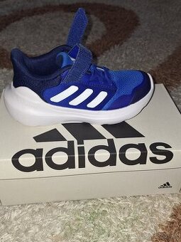 Tenisky adidas