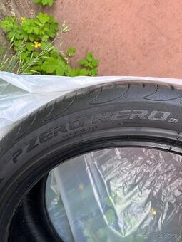 225/45 r17 Pirelli P zero nero