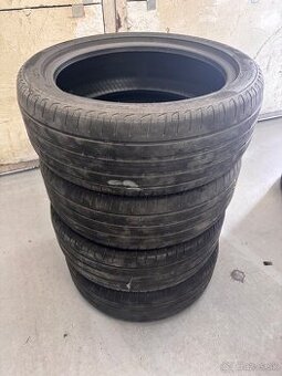 Continental 225/45R18