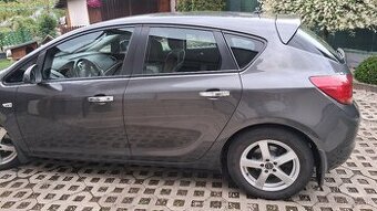 Opel astra J 1.6