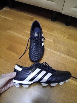 Kopačky adi Nova Adidas 44,5 ( 44 a 2/3 )