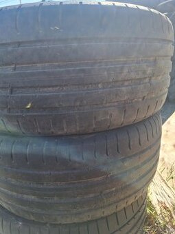 Nokian 225/40r18