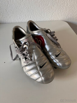 Kopačky Nike T90