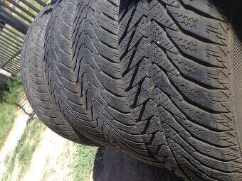 Predám zimné peum r14 165/70 4ks - 1