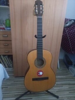 Akustická gitara