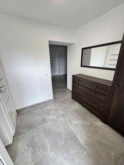 3 izb RD na prenajom Kralova pri Senci