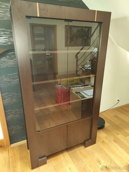 Vitríny značky  VOX 3ks