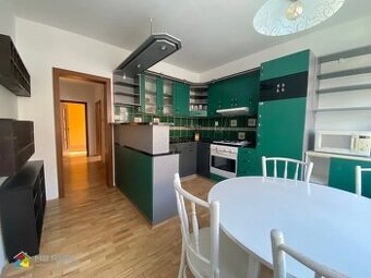 NA PRENÁJOM - Trojizbový byt, Žiar nad Hronom, CENTRUM