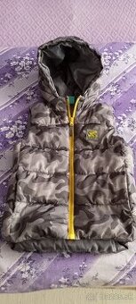 Oblečenie veľkosť 122.