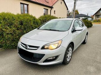 ►Opel Astra 1.7 CDTI 130k Active ►2013 ►Kúpené v SR