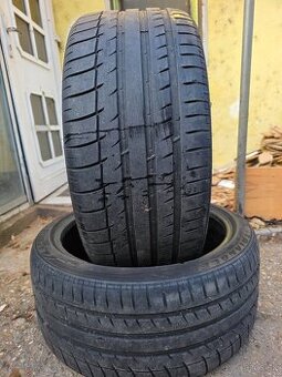 Ponúkam 2 letné pneumatiky Truangle Sport 275/35 R20