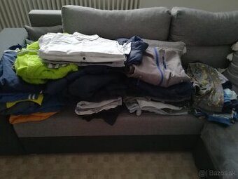 Predám balík oblečenia ako nové veľkosť 128