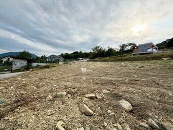 Na predaj lukratívny pozemok v Budatíne