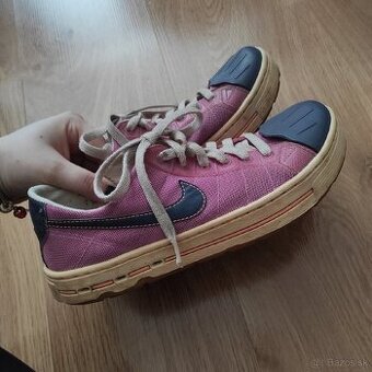 Nike vintage tenisky