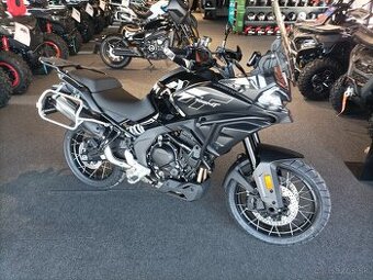 CFMOTO 700 MT Adventure