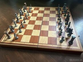 Historické Starožitné Šachy - Rezervované