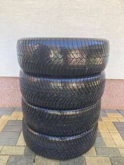 Celorocne pneu Pirelli Cinturato 225/60 r18