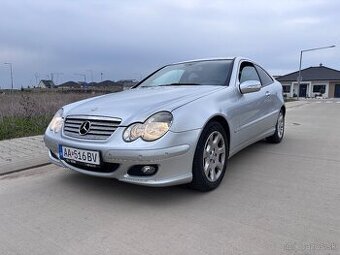 Mercedes- Benz C 180 Kompressor (203.746)