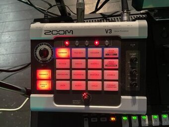 ZOOM V3
