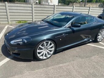 Aston Martin DB9